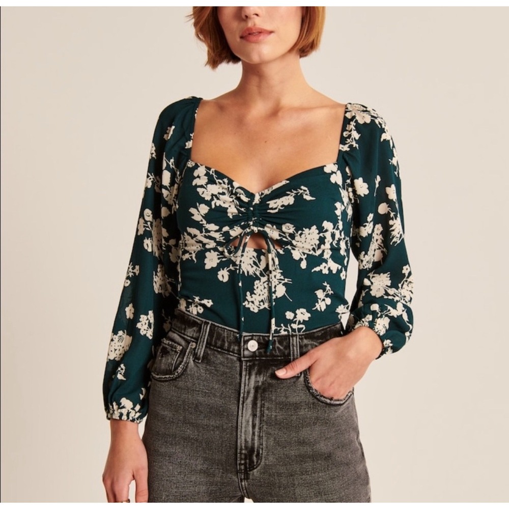 Abercrombie & Fitch Floral Blouse Sweetheart Neck Long‎ Sleeve Green S